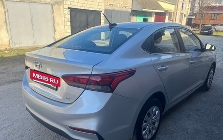 Hyundai Solaris II рестайлинг, 2018 год, 1 280 000 рублей, 5 фотография