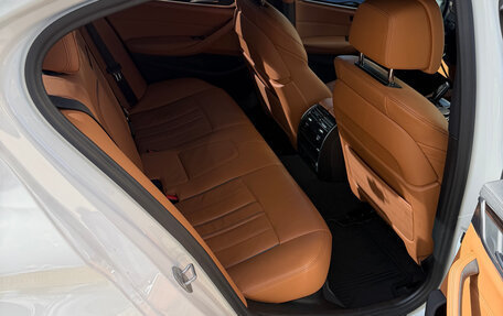 BMW 5 серия, 2021 год, 5 300 000 рублей, 11 фотография