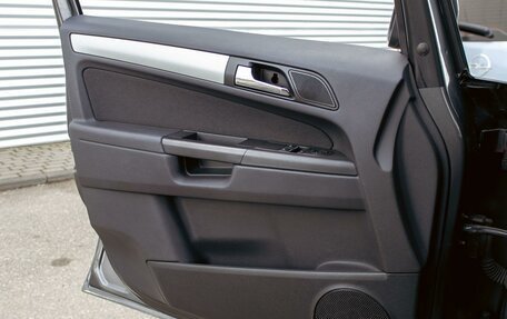 Opel Zafira B, 2010 год, 785 000 рублей, 12 фотография