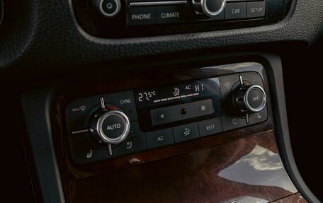 Volkswagen Touareg III, 2012 год, 1 995 000 рублей, 15 фотография