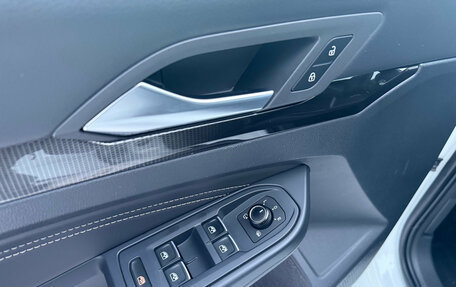 Volkswagen Golf VIII, 2021 год, 2 350 000 рублей, 12 фотография