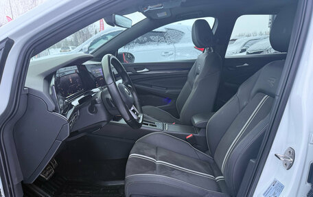 Volkswagen Golf VIII, 2021 год, 2 350 000 рублей, 14 фотография