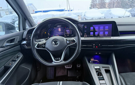 Volkswagen Golf VIII, 2021 год, 2 350 000 рублей, 32 фотография