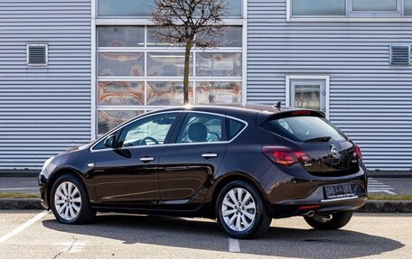 Opel Astra J, 2013 год, 955 000 рублей, 4 фотография