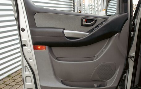 Hyundai H-1 II рестайлинг, 2010 год, 1 395 000 рублей, 12 фотография