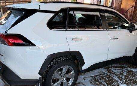 Toyota RAV4, 2019 год, 3 300 000 рублей, 2 фотография