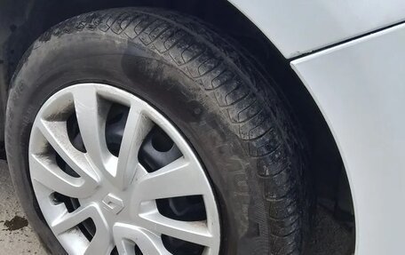 Renault Logan II, 2016 год, 950 000 рублей, 4 фотография