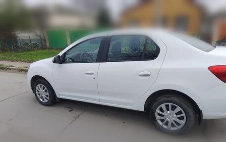 Renault Logan II, 2016 год, 950 000 рублей, 2 фотография