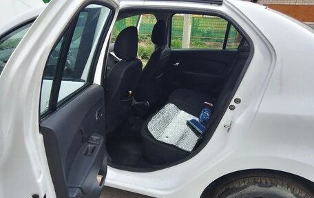 Renault Logan II, 2016 год, 950 000 рублей, 8 фотография