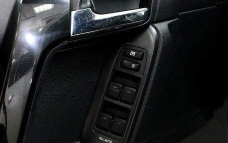 Toyota Land Cruiser Prado 150 рестайлинг 2, 2012 год, 2 400 000 рублей, 10 фотография