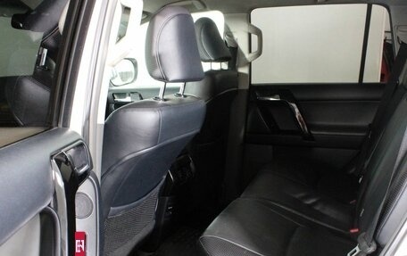 Toyota Land Cruiser Prado 150 рестайлинг 2, 2012 год, 2 400 000 рублей, 15 фотография