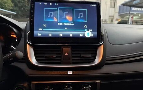 Toyota Yaris XP150 рестайлинг, 2022 год, 1 370 001 рублей, 9 фотография