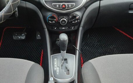 Hyundai Solaris II рестайлинг, 2011 год, 750 000 рублей, 11 фотография