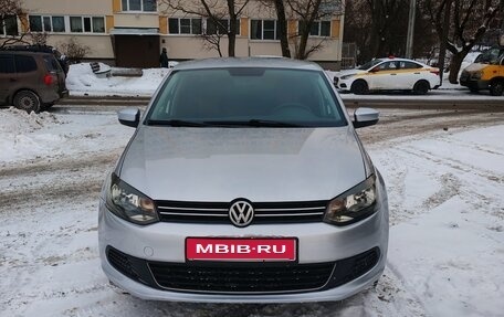 Volkswagen Polo VI (EU Market), 2013 год, 670 000 рублей, 1 фотография
