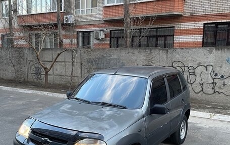 Chevrolet Niva I рестайлинг, 2005 год, 300 000 рублей, 22 фотография