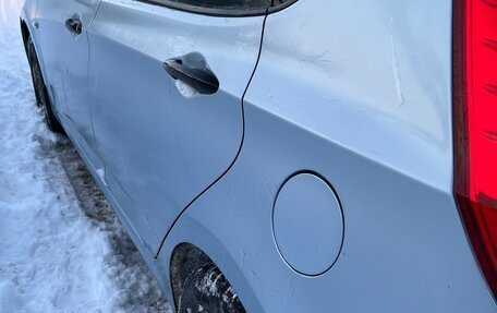 Hyundai Solaris II рестайлинг, 2012 год, 700 000 рублей, 11 фотография