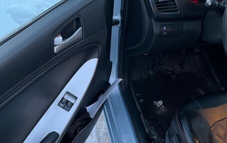 Hyundai Solaris II рестайлинг, 2012 год, 700 000 рублей, 20 фотография