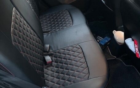 Hyundai Solaris II рестайлинг, 2012 год, 700 000 рублей, 27 фотография