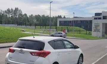 Toyota Auris II, 2013 год, 1 200 000 рублей, 3 фотография