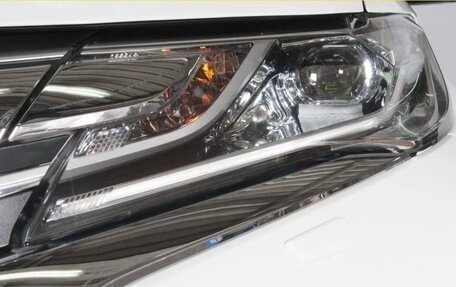 Mitsubishi Pajero Sport III рестайлинг, 2016 год, 3 130 000 рублей, 10 фотография