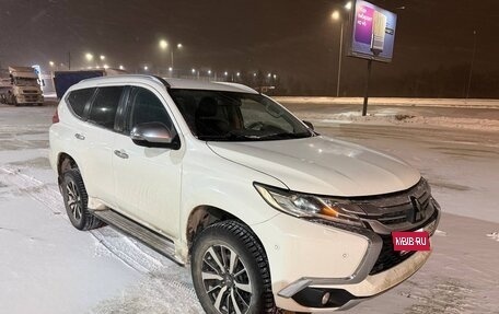 Mitsubishi Pajero Sport III рестайлинг, 2016 год, 3 130 000 рублей, 3 фотография