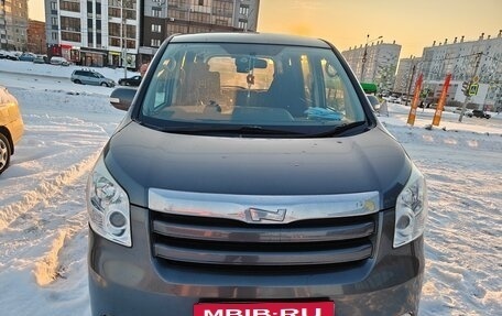 Toyota Noah III, 2009 год, 1 600 000 рублей, 3 фотография