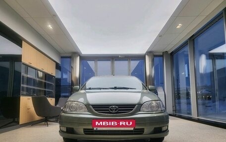 Toyota Avensis III рестайлинг, 2001 год, 410 000 рублей, 2 фотография