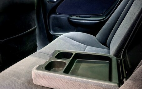 Toyota Avensis III рестайлинг, 2001 год, 410 000 рублей, 13 фотография