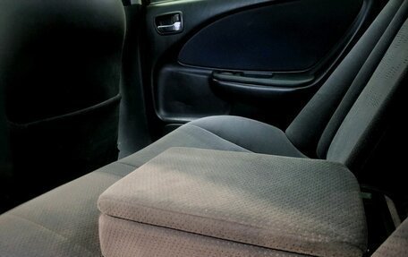 Toyota Avensis III рестайлинг, 2001 год, 410 000 рублей, 12 фотография