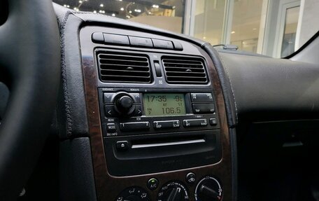 Toyota Avensis III рестайлинг, 2001 год, 410 000 рублей, 20 фотография