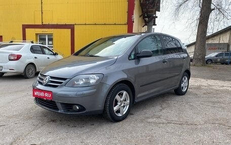 Volkswagen Golf Plus I, 2006 год, 640 000 рублей, 1 фотография