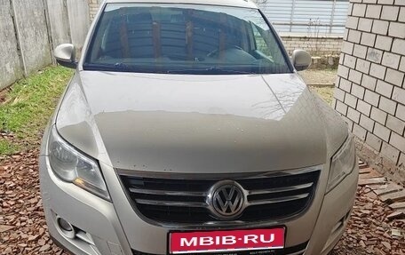 Volkswagen Tiguan I, 2011 год, 900 000 рублей, 1 фотография
