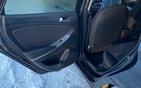 Hyundai Solaris II рестайлинг, 2016 год, 1 200 000 рублей, 18 фотография