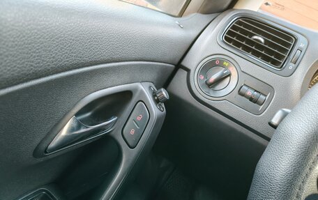 Volkswagen Polo VI (EU Market), 2013 год, 610 000 рублей, 15 фотография