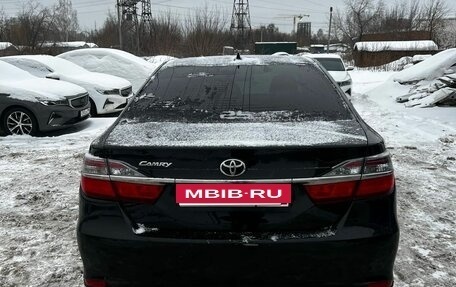Toyota Camry, 2017 год, 1 700 000 рублей, 3 фотография