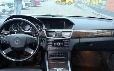 Mercedes-Benz E-Класс, 2012 год, 1 680 000 рублей, 13 фотография