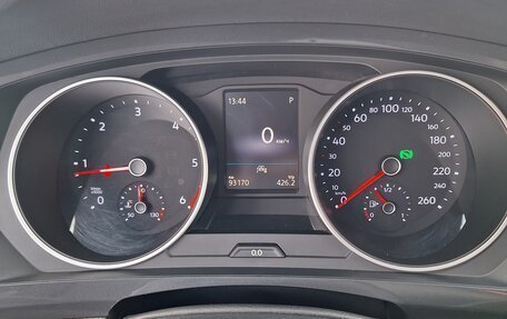 Volkswagen Tiguan II, 2019 год, 2 850 000 рублей, 12 фотография