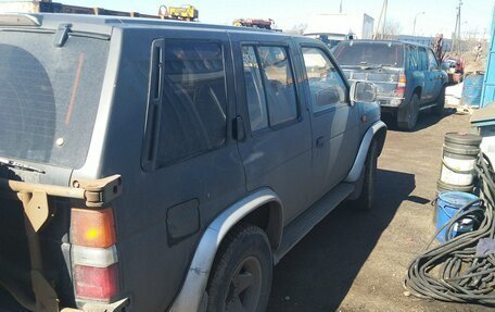 Nissan Terrano II рестайлинг, 1992 год, 350 000 рублей, 3 фотография