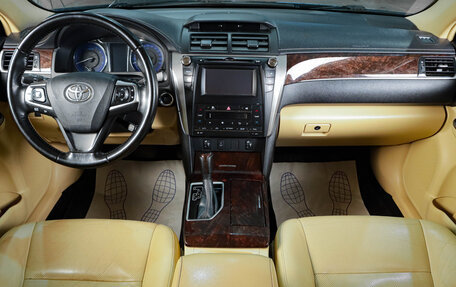 Toyota Camry, 2017 год, 1 849 000 рублей, 13 фотография