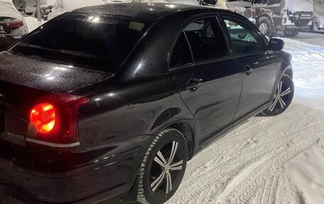 Toyota Avensis III рестайлинг, 2006 год, 700 000 рублей, 3 фотография