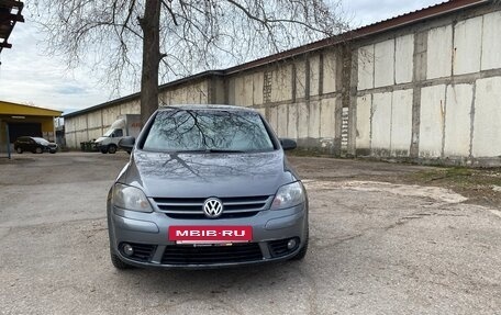 Volkswagen Golf Plus I, 2006 год, 640 000 рублей, 2 фотография