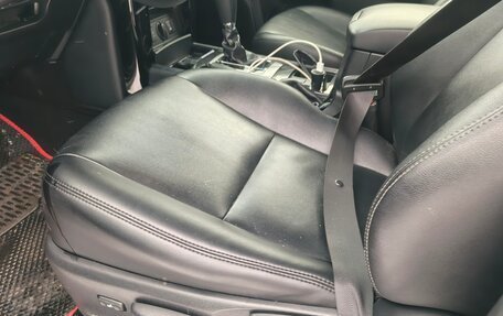 Toyota Land Cruiser Prado 150 рестайлинг 2, 2016 год, 3 399 000 рублей, 4 фотография