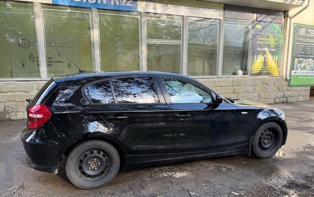 BMW 1 серия, 2011 год, 899 000 рублей, 12 фотография