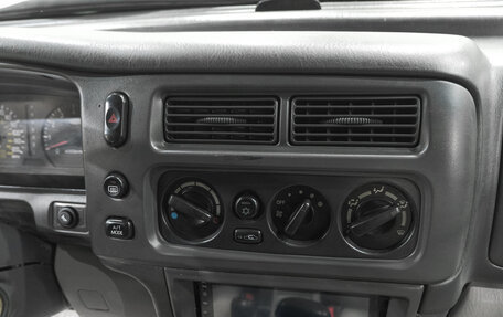 Mitsubishi Montero Sport, 2000 год, 619 000 рублей, 24 фотография