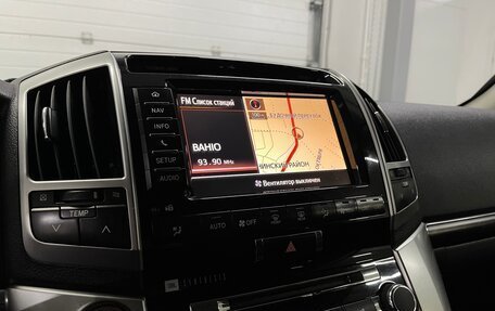 Toyota Land Cruiser 200, 2012 год, 3 149 000 рублей, 15 фотография