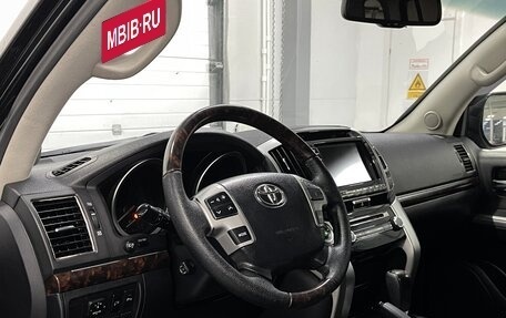 Toyota Land Cruiser 200, 2012 год, 3 149 000 рублей, 10 фотография