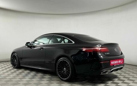 Mercedes-Benz E-Класс, 2019 год, 4 699 000 рублей, 6 фотография