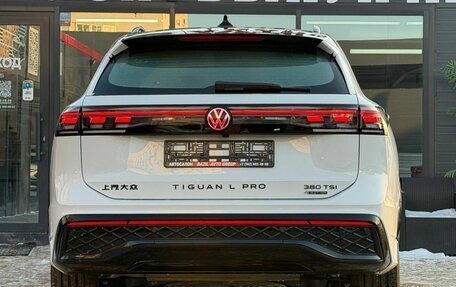 Volkswagen Tiguan, 2025 год, 4 650 000 рублей, 10 фотография