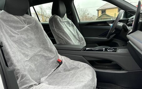 Volkswagen Tiguan, 2025 год, 4 650 000 рублей, 19 фотография