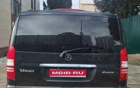 Mercedes-Benz Viano, 2014 год, 3 000 000 рублей, 10 фотография